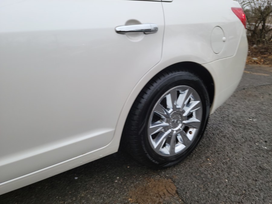 2011 Lincoln MKZ 4dr Sdn AWD Leather & Sunroof, available for sale in East Windsor, Connecticut | Toro Auto. East Windsor, Connecticut 2011 Lincoln MKZ 4dr Sdn AWD Leather & Sunroof, available for sale in East Windsor, Connecticut | Toro Auto. East Windsor, Connecticut