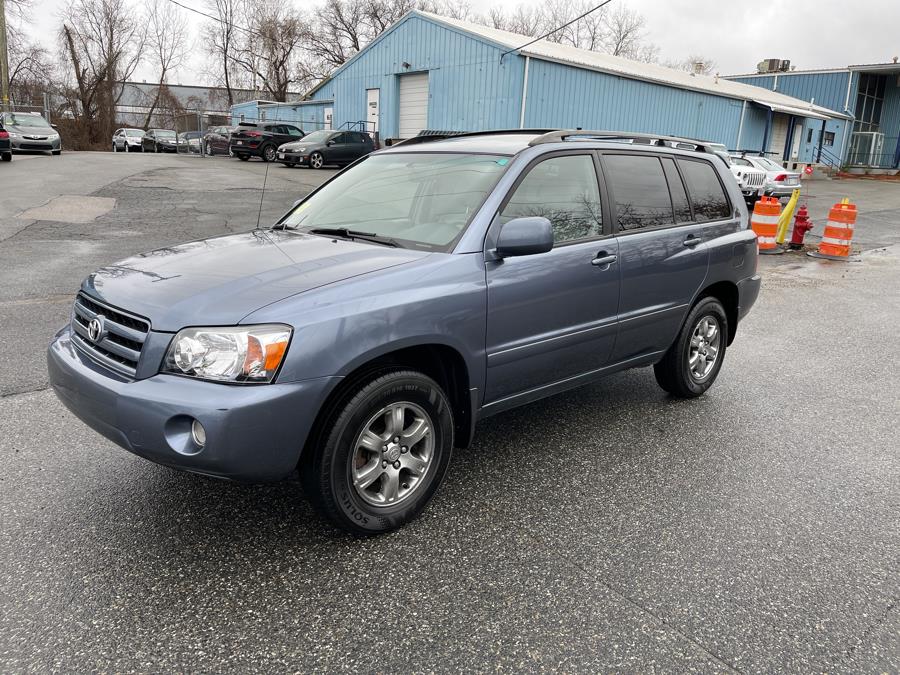 2004 Toyota Highlander 4dr V6 4WD w/3rd Row, available for sale in Ashland , Massachusetts | New Beginning Auto Service Inc . Ashland , Massachusetts