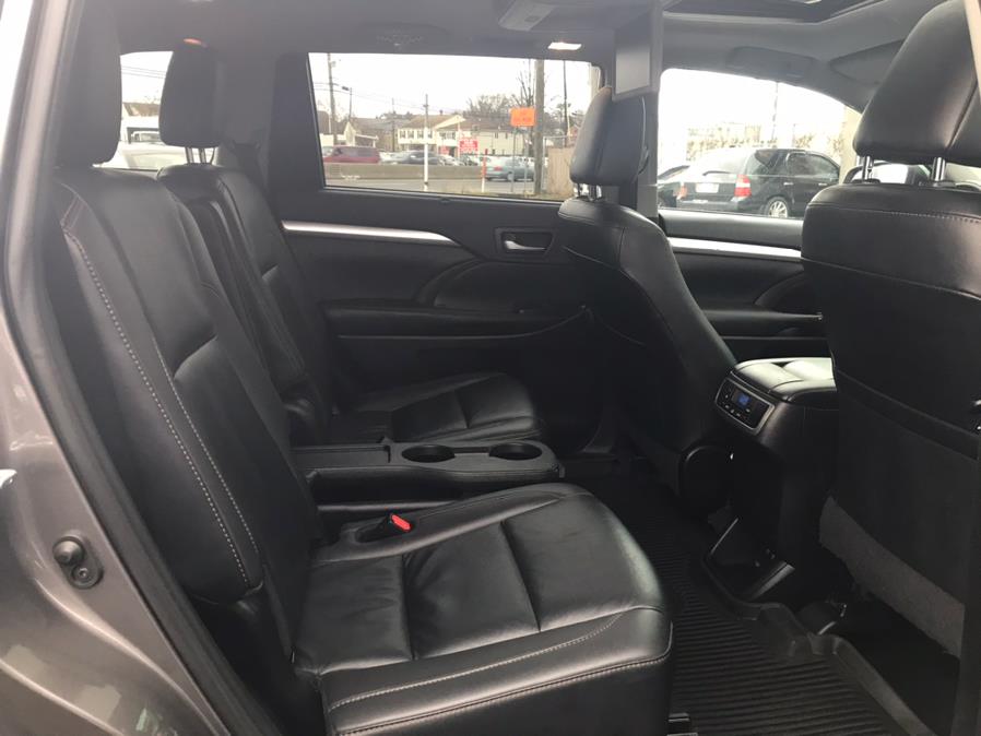 2019 Toyota Highlander XLE V6 AWD (Natl), available for sale in Lodi, New Jersey | European Auto Expo. Lodi, New Jersey 2019 Toyota Highlander XLE V6 AWD (Natl), available for sale in Lodi, New Jersey | European Auto Expo. Lodi, New Jersey