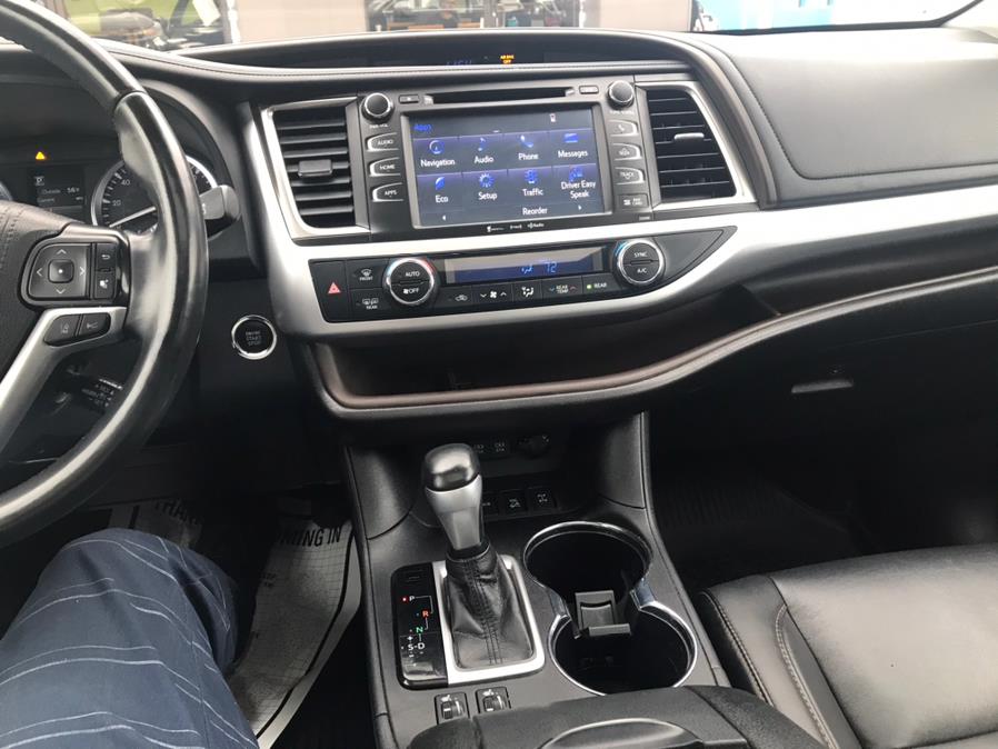 2019 Toyota Highlander XLE V6 AWD (Natl), available for sale in Lodi, New Jersey | European Auto Expo. Lodi, New Jersey 2019 Toyota Highlander XLE V6 AWD (Natl), available for sale in Lodi, New Jersey | European Auto Expo. Lodi, New Jersey