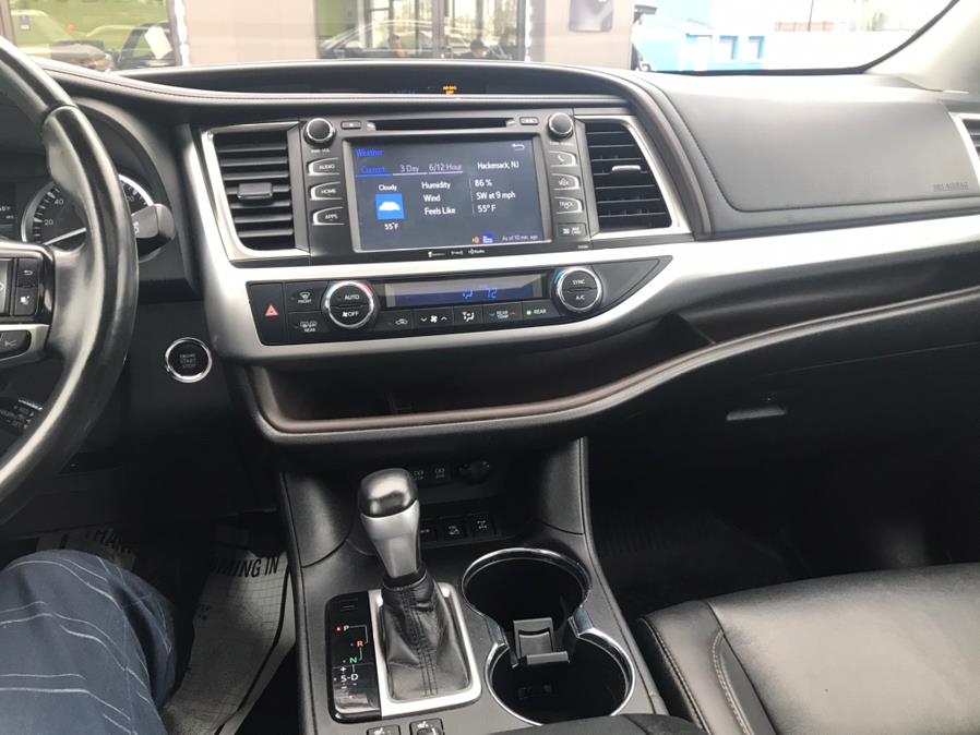 2019 Toyota Highlander XLE V6 AWD (Natl), available for sale in Lodi, New Jersey | European Auto Expo. Lodi, New Jersey 2019 Toyota Highlander XLE V6 AWD (Natl), available for sale in Lodi, New Jersey | European Auto Expo. Lodi, New Jersey