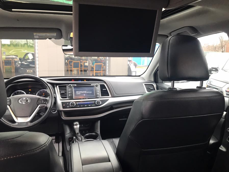 2019 Toyota Highlander XLE V6 AWD (Natl), available for sale in Lodi, New Jersey | European Auto Expo. Lodi, New Jersey 2019 Toyota Highlander XLE V6 AWD (Natl), available for sale in Lodi, New Jersey | European Auto Expo. Lodi, New Jersey