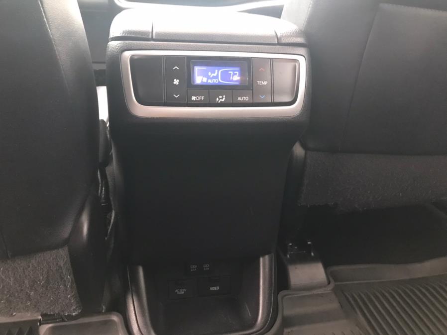 2019 Toyota Highlander XLE V6 AWD (Natl), available for sale in Lodi, New Jersey | European Auto Expo. Lodi, New Jersey 2019 Toyota Highlander XLE V6 AWD (Natl), available for sale in Lodi, New Jersey | European Auto Expo. Lodi, New Jersey