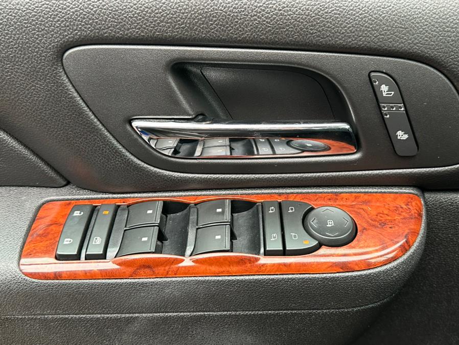 2013 Chevrolet Avalanche 4WD Crew Cab LT, available for sale in Manchester, Connecticut | Carsonmain LLC. Manchester, Connecticut 2013 Chevrolet Avalanche 4WD Crew Cab LT, available for sale in Manchester, Connecticut | Carsonmain LLC. Manchester, Connecticut