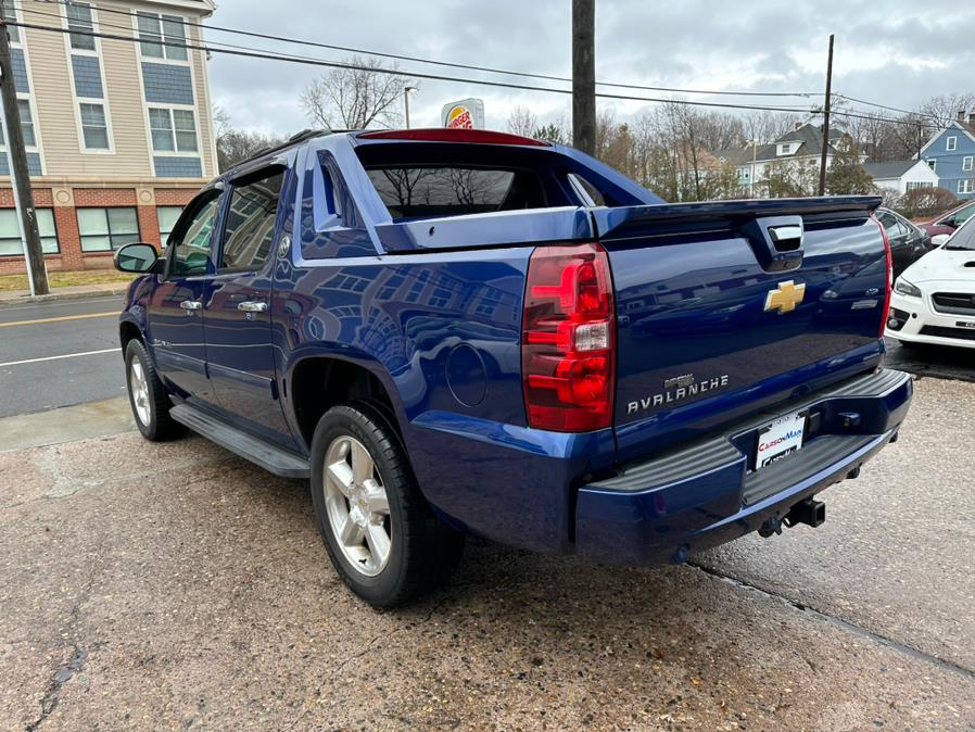 2013 Chevrolet Avalanche 4WD Crew Cab LT, available for sale in Manchester, Connecticut | Carsonmain LLC. Manchester, Connecticut 2013 Chevrolet Avalanche 4WD Crew Cab LT, available for sale in Manchester, Connecticut | Carsonmain LLC. Manchester, Connecticut