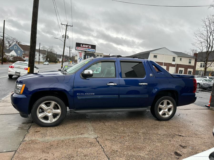 2013 Chevrolet Avalanche 4WD Crew Cab LT, available for sale in Manchester, Connecticut | Carsonmain LLC. Manchester, Connecticut 2013 Chevrolet Avalanche 4WD Crew Cab LT, available for sale in Manchester, Connecticut | Carsonmain LLC. Manchester, Connecticut