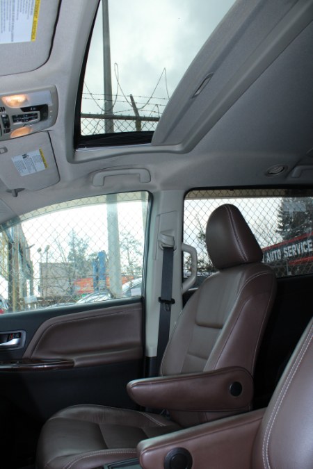 2016 Toyota Sienna 5dr 7-Pass Van Ltd FWD (Natl), available for sale in BROOKLYN, New York | Deals on Wheels International Auto. BROOKLYN, New York 2016 Toyota Sienna 5dr 7-Pass Van Ltd FWD (Natl), available for sale in BROOKLYN, New York | Deals on Wheels International Auto. BROOKLYN, New York