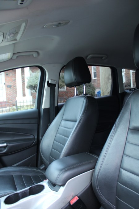 2013 Ford Escape 4WD 4dr SEL, available for sale in BROOKLYN, New York | Deals on Wheels International Auto. BROOKLYN, New York 2013 Ford Escape 4WD 4dr SEL, available for sale in BROOKLYN, New York | Deals on Wheels International Auto. BROOKLYN, New York