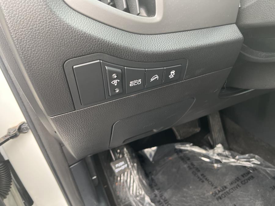 2014 Kia Sportage 2WD 4dr LX, available for sale in Old Saybrook, Connecticut | Saybrook Auto Barn. Old Saybrook, Connecticut 2014 Kia Sportage 2WD 4dr LX, available for sale in Old Saybrook, Connecticut | Saybrook Auto Barn. Old Saybrook, Connecticut
