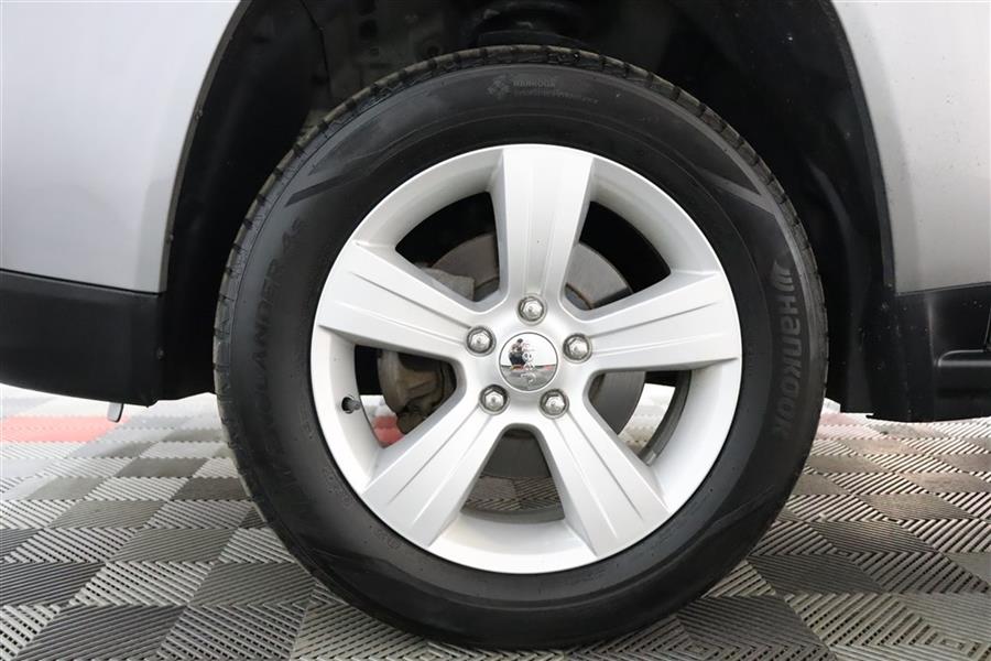 2016 Jeep Compass LATITUDE, available for sale in Paterson, New Jersey | Fast Track Motors. Paterson, New Jersey 2016 Jeep Compass LATITUDE, available for sale in Paterson, New Jersey | Fast Track Motors. Paterson, New Jersey