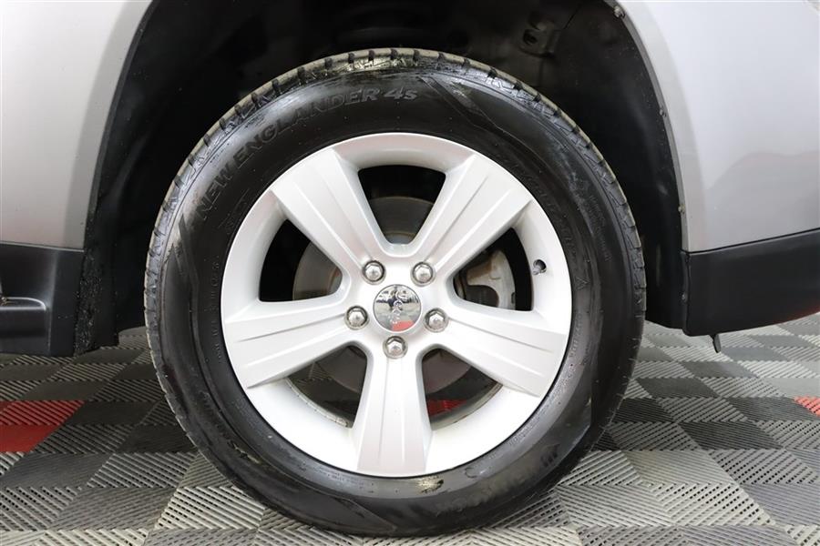 2016 Jeep Compass LATITUDE, available for sale in Paterson, New Jersey | Fast Track Motors. Paterson, New Jersey 2016 Jeep Compass LATITUDE, available for sale in Paterson, New Jersey | Fast Track Motors. Paterson, New Jersey