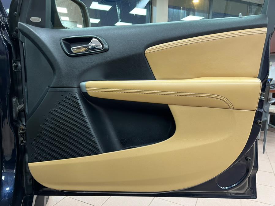 2011 Dodge Journey AWD 4dr LUX, available for sale in Massapequa Park, New York | Power Motors East. Massapequa Park, New York 2011 Dodge Journey AWD 4dr LUX, available for sale in Massapequa Park, New York | Power Motors East. Massapequa Park, New York