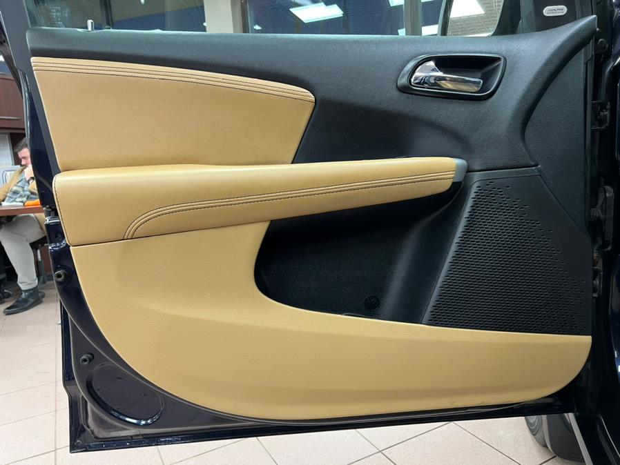 2011 Dodge Journey AWD 4dr LUX, available for sale in Massapequa Park, New York | Power Motors East. Massapequa Park, New York 2011 Dodge Journey AWD 4dr LUX, available for sale in Massapequa Park, New York | Power Motors East. Massapequa Park, New York