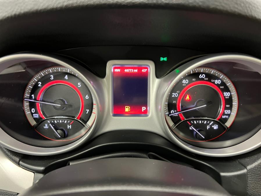 2011 Dodge Journey AWD 4dr LUX, available for sale in Massapequa Park, New York | Power Motors East. Massapequa Park, New York 2011 Dodge Journey AWD 4dr LUX, available for sale in Massapequa Park, New York | Power Motors East. Massapequa Park, New York