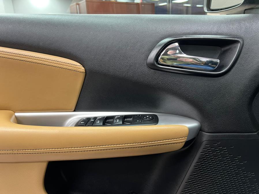 2011 Dodge Journey AWD 4dr LUX, available for sale in Massapequa Park, New York | Power Motors East. Massapequa Park, New York 2011 Dodge Journey AWD 4dr LUX, available for sale in Massapequa Park, New York | Power Motors East. Massapequa Park, New York