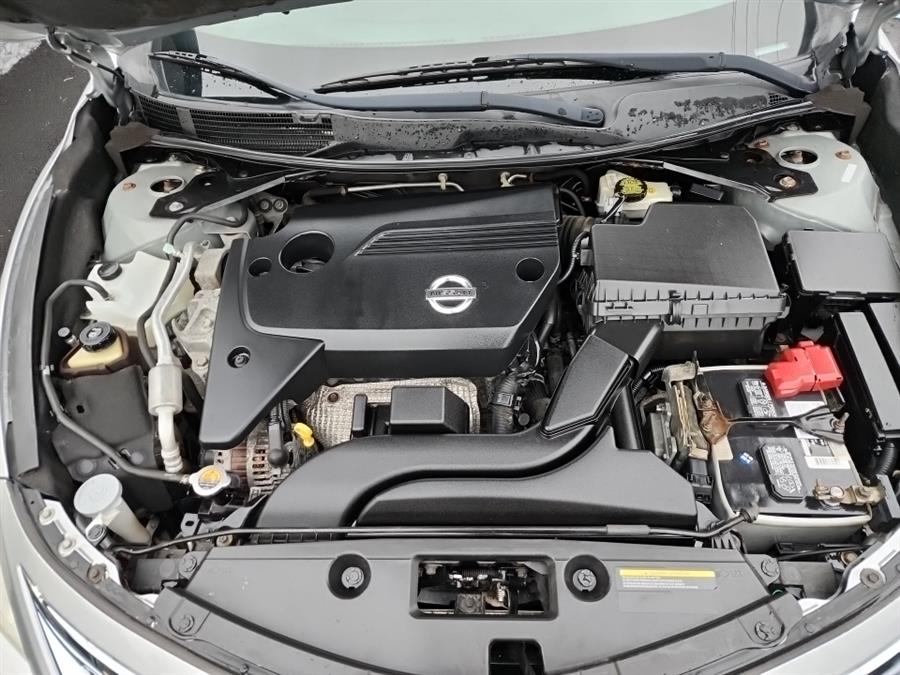 2013 Nissan Altima 4dr Sdn I4 2.5 SL, available for sale in Islip, New York | L.I. Auto Gallery. Islip, New York 2013 Nissan Altima 4dr Sdn I4 2.5 SL, available for sale in Islip, New York | L.I. Auto Gallery. Islip, New York