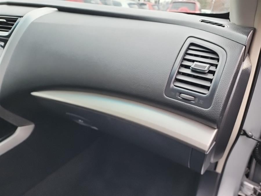2013 Nissan Altima 4dr Sdn I4 2.5 SL, available for sale in Islip, New York | L.I. Auto Gallery. Islip, New York 2013 Nissan Altima 4dr Sdn I4 2.5 SL, available for sale in Islip, New York | L.I. Auto Gallery. Islip, New York