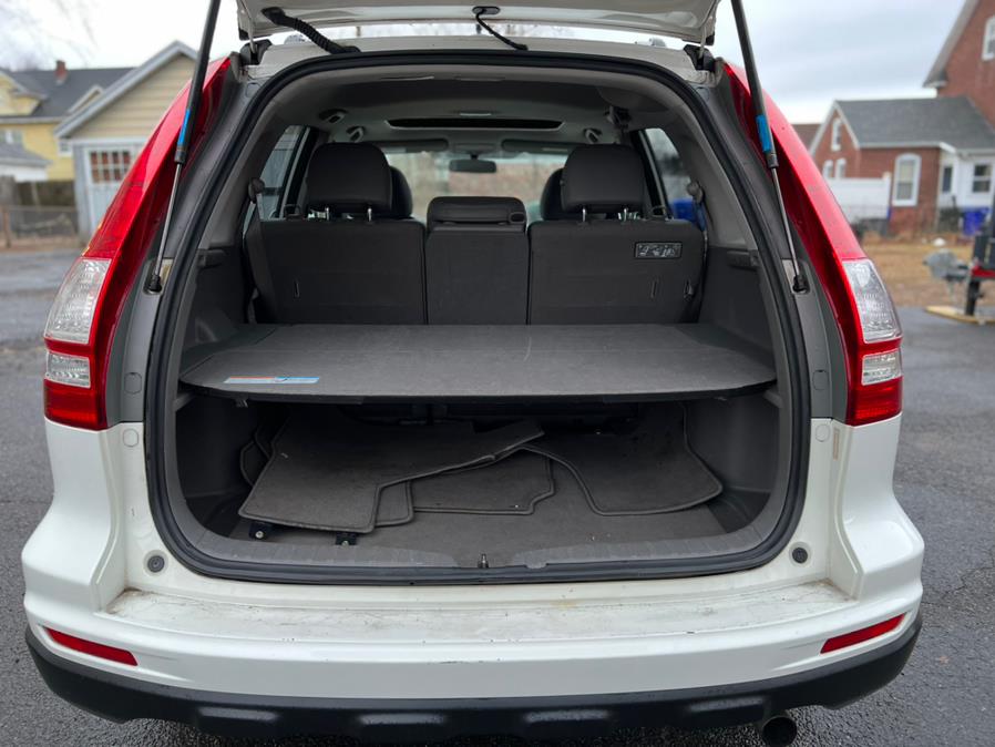 Used Honda CR-V 4WD 5dr EX-L w/Navi 2011 | Jordan Auto Sales. Springfield, Massachusetts Used Honda CR-V 4WD 5dr EX-L w/Navi 2011 | Jordan Auto Sales. Springfield, Massachusetts