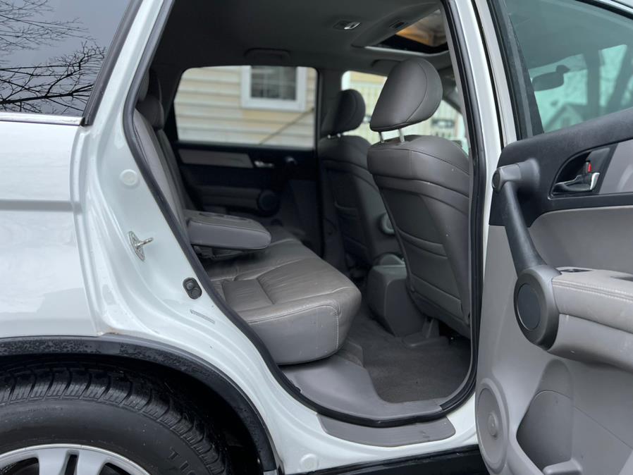 Used Honda CR-V 4WD 5dr EX-L w/Navi 2011 | Jordan Auto Sales. Springfield, Massachusetts Used Honda CR-V 4WD 5dr EX-L w/Navi 2011 | Jordan Auto Sales. Springfield, Massachusetts