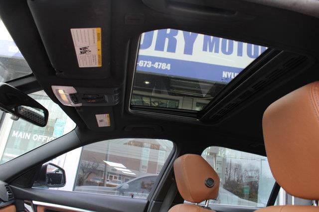 Used BMW 3 Series 330i xDrive 2017 | NY Luxury Motors. Elmont, New York Used BMW 3 Series 330i xDrive 2017 | NY Luxury Motors. Elmont, New York