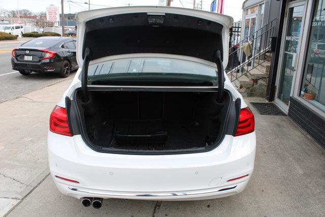 Used BMW 3 Series 330i xDrive 2017 | NY Luxury Motors. Elmont, New York Used BMW 3 Series 330i xDrive 2017 | NY Luxury Motors. Elmont, New York