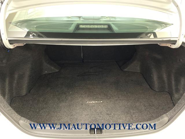 2015 Toyota Corolla 4dr Sdn CVT LE, available for sale in Naugatuck, Connecticut | J&M Automotive Sls&Svc LLC. Naugatuck, Connecticut 2015 Toyota Corolla 4dr Sdn CVT LE, available for sale in Naugatuck, Connecticut | J&M Automotive Sls&Svc LLC. Naugatuck, Connecticut