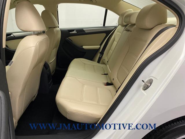 2017 Volkswagen Jetta 1.4T SE Auto, available for sale in Naugatuck, Connecticut | J&M Automotive Sls&Svc LLC. Naugatuck, Connecticut 2017 Volkswagen Jetta 1.4T SE Auto, available for sale in Naugatuck, Connecticut | J&M Automotive Sls&Svc LLC. Naugatuck, Connecticut