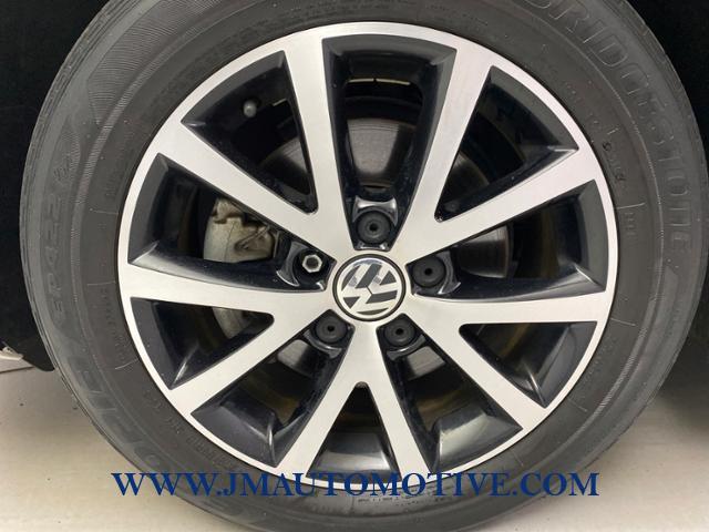 2017 Volkswagen Jetta 1.4T SE Auto, available for sale in Naugatuck, Connecticut | J&M Automotive Sls&Svc LLC. Naugatuck, Connecticut 2017 Volkswagen Jetta 1.4T SE Auto, available for sale in Naugatuck, Connecticut | J&M Automotive Sls&Svc LLC. Naugatuck, Connecticut