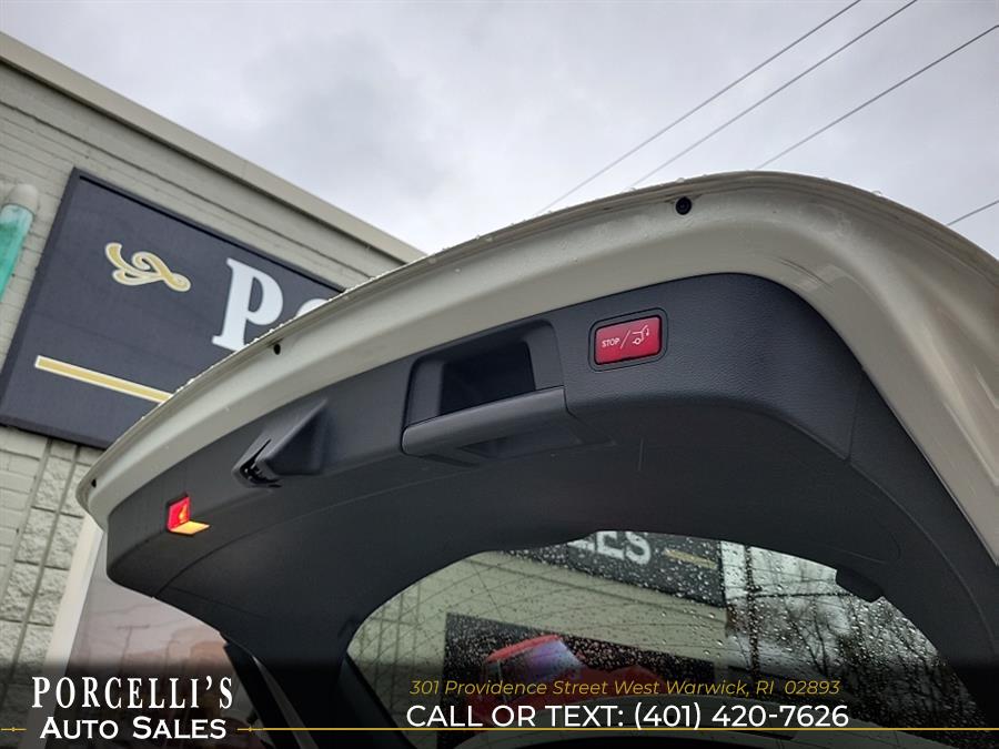2015 Mercedes-Benz GLA-Class 4MATIC 4dr GLA250, available for sale in West Warwick, Rhode Island | Porcelli's Auto Sales. West Warwick, Rhode Island 2015 Mercedes-Benz GLA-Class 4MATIC 4dr GLA250, available for sale in West Warwick, Rhode Island | Porcelli's Auto Sales. West Warwick, Rhode Island
