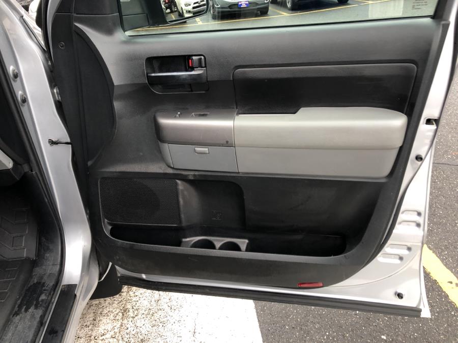 2013 Toyota Tundra 4WD Truck Double Cab, available for sale in Waterbury, Connecticut | National Auto Brokers, Inc.. Waterbury, Connecticut 2013 Toyota Tundra 4WD Truck Double Cab, available for sale in Waterbury, Connecticut | National Auto Brokers, Inc.. Waterbury, Connecticut