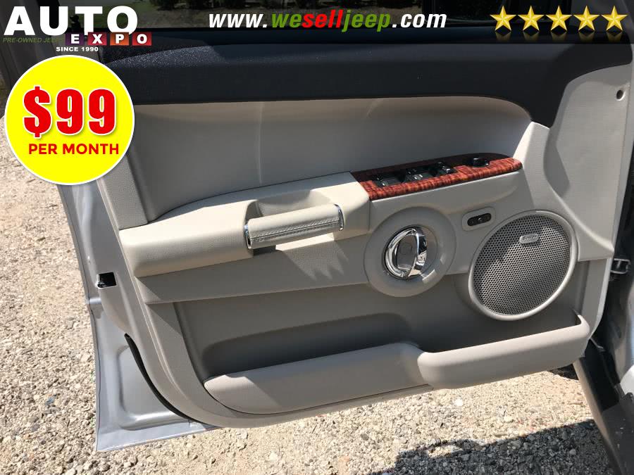 2008 Jeep Commander 4WD 4dr Overland, available for sale in Huntington, New York | Auto Expo. Huntington, New York 2008 Jeep Commander 4WD 4dr Overland, available for sale in Huntington, New York | Auto Expo. Huntington, New York