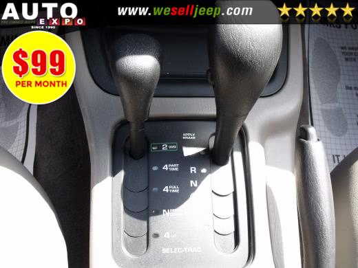 2002 Jeep Grand Cherokee 4dr Laredo 4WD, available for sale in Huntington, New York | Auto Expo. Huntington, New York 2002 Jeep Grand Cherokee 4dr Laredo 4WD, available for sale in Huntington, New York | Auto Expo. Huntington, New York