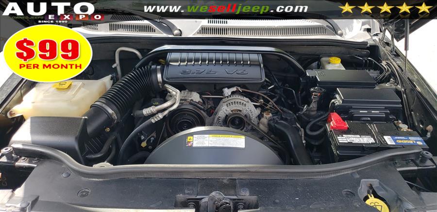 2010 Jeep Commander 4WD 4dr Sport, available for sale in Huntington, New York | Auto Expo. Huntington, New York 2010 Jeep Commander 4WD 4dr Sport, available for sale in Huntington, New York | Auto Expo. Huntington, New York