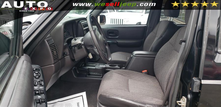 2001 Jeep Cherokee 4dr Limited 4WD, available for sale in Huntington, New York | Auto Expo. Huntington, New York 2001 Jeep Cherokee 4dr Limited 4WD, available for sale in Huntington, New York | Auto Expo. Huntington, New York