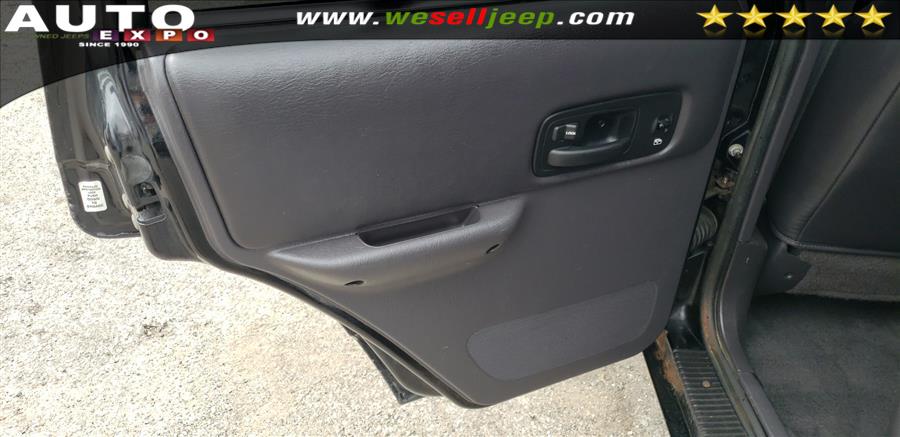 2001 Jeep Cherokee 4dr Limited 4WD, available for sale in Huntington, New York | Auto Expo. Huntington, New York 2001 Jeep Cherokee 4dr Limited 4WD, available for sale in Huntington, New York | Auto Expo. Huntington, New York