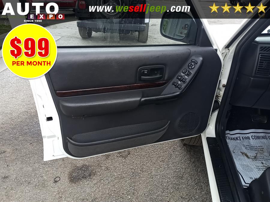 2001 Jeep Cherokee 4dr Sport 4WD, available for sale in Huntington, New York | Auto Expo. Huntington, New York 2001 Jeep Cherokee 4dr Sport 4WD, available for sale in Huntington, New York | Auto Expo. Huntington, New York