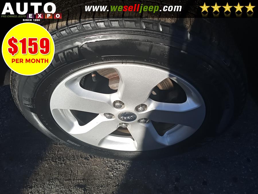 2012 Jeep Grand Cherokee 4WD 4dr Laredo, available for sale in Huntington, New York | Auto Expo. Huntington, New York 2012 Jeep Grand Cherokee 4WD 4dr Laredo, available for sale in Huntington, New York | Auto Expo. Huntington, New York
