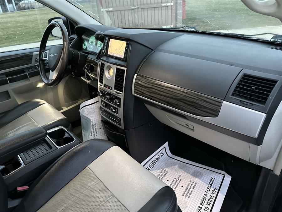 2010 Chrysler Town & Country 4dr Wgn Touring, available for sale in Elida, Ohio | Josh's All Under Ten LLC. Elida, Ohio 2010 Chrysler Town & Country 4dr Wgn Touring, available for sale in Elida, Ohio | Josh's All Under Ten LLC. Elida, Ohio