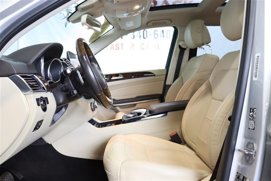 2018 Mercedes-benz Gls 550 4MATIC, available for sale in Paterson, New Jersey | Fast Track Motors. Paterson, New Jersey 2018 Mercedes-benz Gls 550 4MATIC, available for sale in Paterson, New Jersey | Fast Track Motors. Paterson, New Jersey