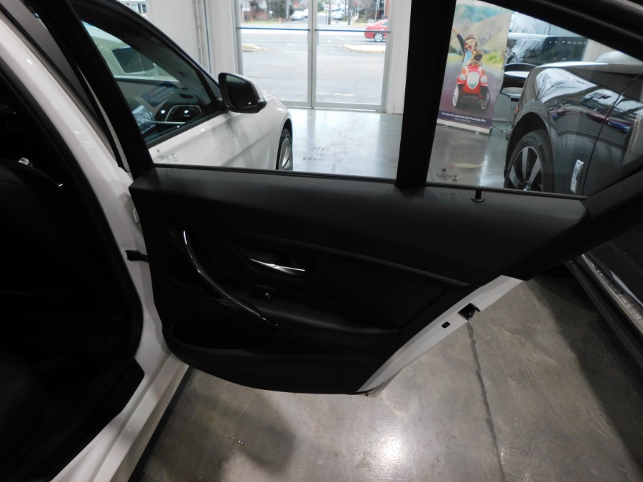 2016 BMW 3 Series 4dr Sdn 320i xDrive AWD, available for sale in Lodi, New Jersey | Auto Gallery. Lodi, New Jersey 2016 BMW 3 Series 4dr Sdn 320i xDrive AWD, available for sale in Lodi, New Jersey | Auto Gallery. Lodi, New Jersey