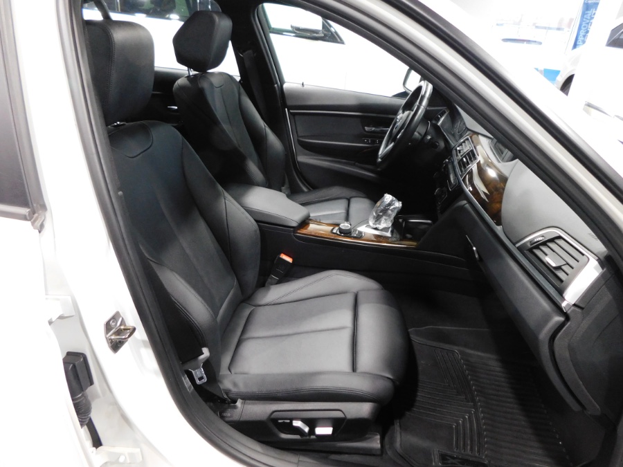 2016 BMW 3 Series 4dr Sdn 320i xDrive AWD, available for sale in Lodi, New Jersey | Auto Gallery. Lodi, New Jersey 2016 BMW 3 Series 4dr Sdn 320i xDrive AWD, available for sale in Lodi, New Jersey | Auto Gallery. Lodi, New Jersey