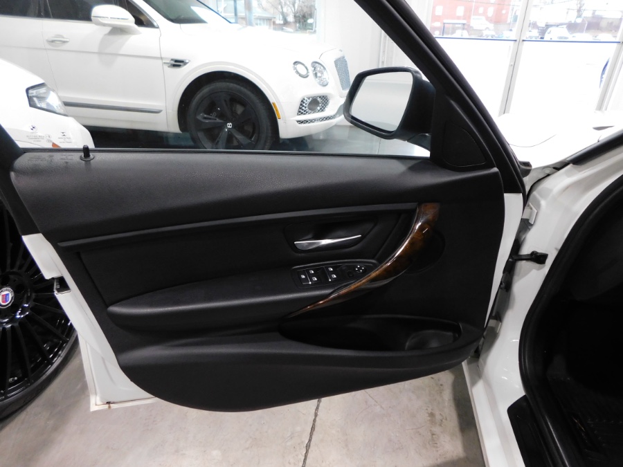 2016 BMW 3 Series 4dr Sdn 320i xDrive AWD, available for sale in Lodi, New Jersey | Auto Gallery. Lodi, New Jersey 2016 BMW 3 Series 4dr Sdn 320i xDrive AWD, available for sale in Lodi, New Jersey | Auto Gallery. Lodi, New Jersey