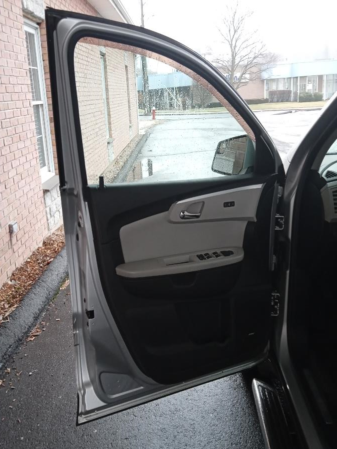 2011 Chevrolet Traverse AWD 4dr LTZ, available for sale in New Britain, Connecticut | Supreme Automotive. New Britain, Connecticut 2011 Chevrolet Traverse AWD 4dr LTZ, available for sale in New Britain, Connecticut | Supreme Automotive. New Britain, Connecticut