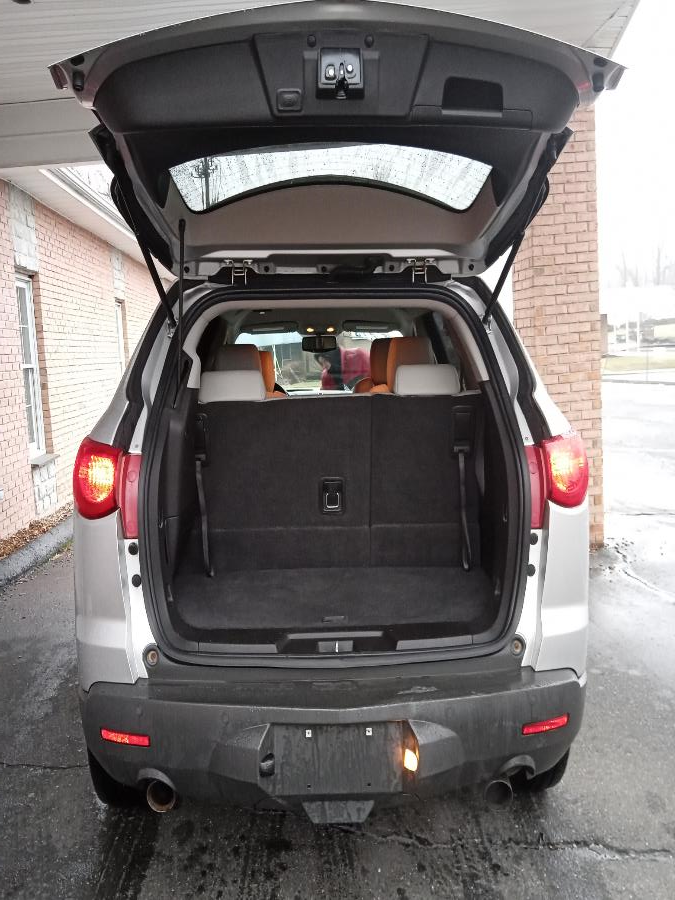 2011 Chevrolet Traverse AWD 4dr LTZ, available for sale in New Britain, Connecticut | Supreme Automotive. New Britain, Connecticut 2011 Chevrolet Traverse AWD 4dr LTZ, available for sale in New Britain, Connecticut | Supreme Automotive. New Britain, Connecticut
