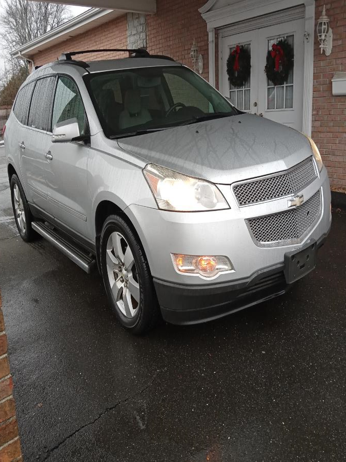 2011 Chevrolet Traverse AWD 4dr LTZ, available for sale in New Britain, Connecticut | Supreme Automotive. New Britain, Connecticut 2011 Chevrolet Traverse AWD 4dr LTZ, available for sale in New Britain, Connecticut | Supreme Automotive. New Britain, Connecticut