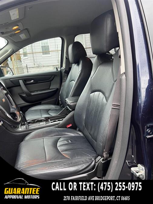 2015 Chevrolet Traverse LT AWD 4dr SUV w/1LT, available for sale in Bridgeport, Connecticut | Guarantee Approval Motors. Bridgeport, Connecticut 2015 Chevrolet Traverse LT AWD 4dr SUV w/1LT, available for sale in Bridgeport, Connecticut | Guarantee Approval Motors. Bridgeport, Connecticut