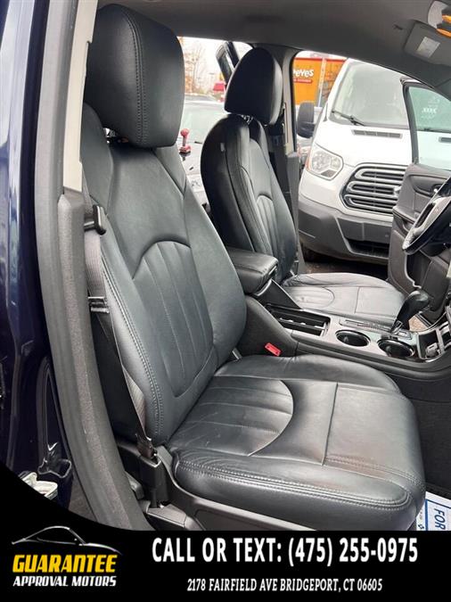 2015 Chevrolet Traverse LT AWD 4dr SUV w/1LT, available for sale in Bridgeport, Connecticut | Guarantee Approval Motors. Bridgeport, Connecticut 2015 Chevrolet Traverse LT AWD 4dr SUV w/1LT, available for sale in Bridgeport, Connecticut | Guarantee Approval Motors. Bridgeport, Connecticut