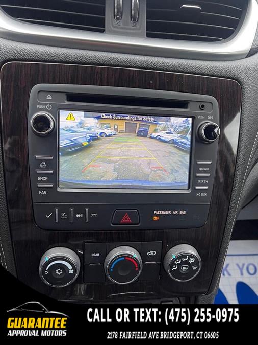 2015 Chevrolet Traverse LT AWD 4dr SUV w/1LT, available for sale in Bridgeport, Connecticut | Guarantee Approval Motors. Bridgeport, Connecticut 2015 Chevrolet Traverse LT AWD 4dr SUV w/1LT, available for sale in Bridgeport, Connecticut | Guarantee Approval Motors. Bridgeport, Connecticut
