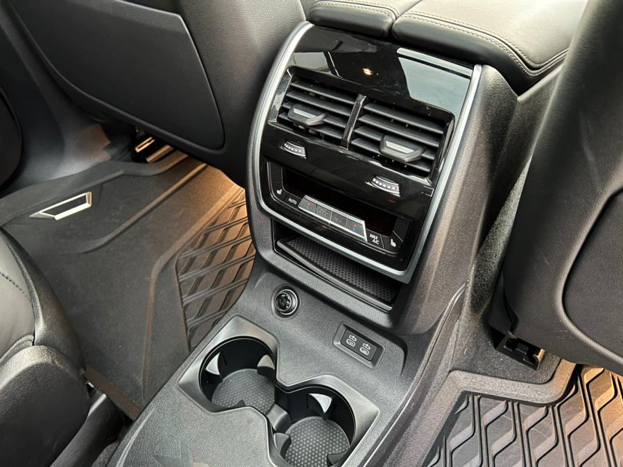2022 BMW X7 M50i Sports Activity Vehicle, available for sale in Jamaica, New York | Sunrise Autoland. Jamaica, New York 2022 BMW X7 M50i Sports Activity Vehicle, available for sale in Jamaica, New York | Sunrise Autoland. Jamaica, New York