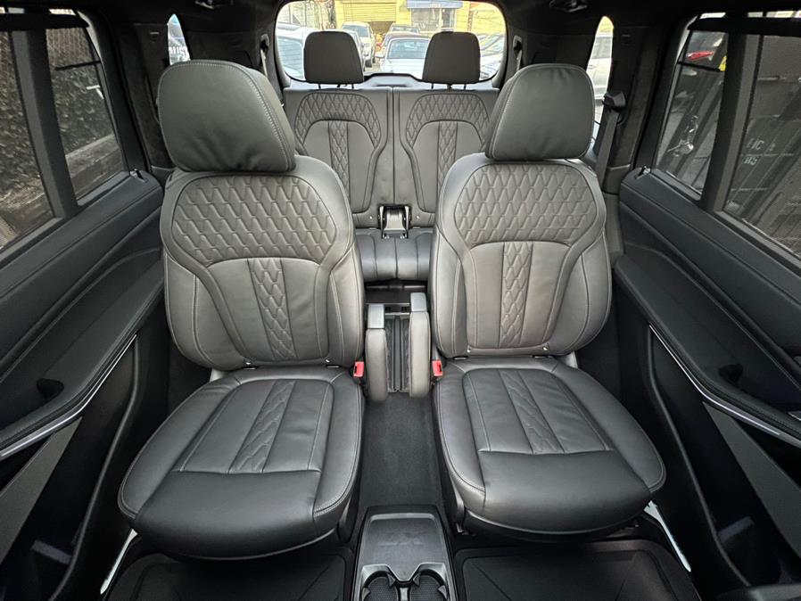 2022 BMW X7 M50i Sports Activity Vehicle, available for sale in Jamaica, New York | Sunrise Autoland. Jamaica, New York 2022 BMW X7 M50i Sports Activity Vehicle, available for sale in Jamaica, New York | Sunrise Autoland. Jamaica, New York